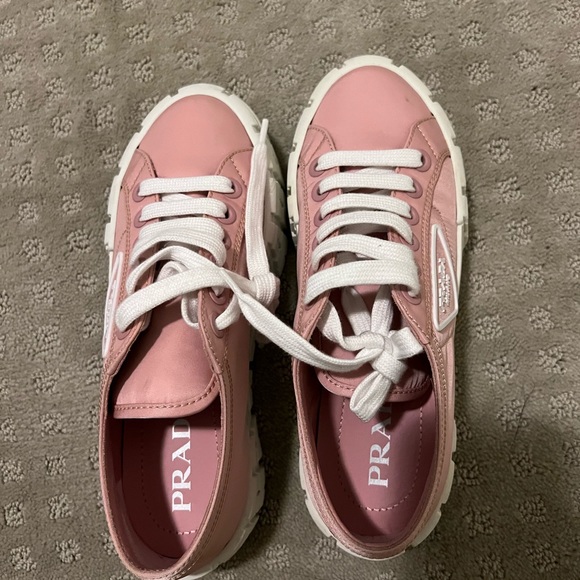 PRADA Garbardine Wheel Platform Sneakers - Picture 4 of 4